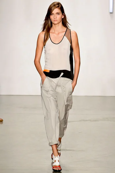 Look 7